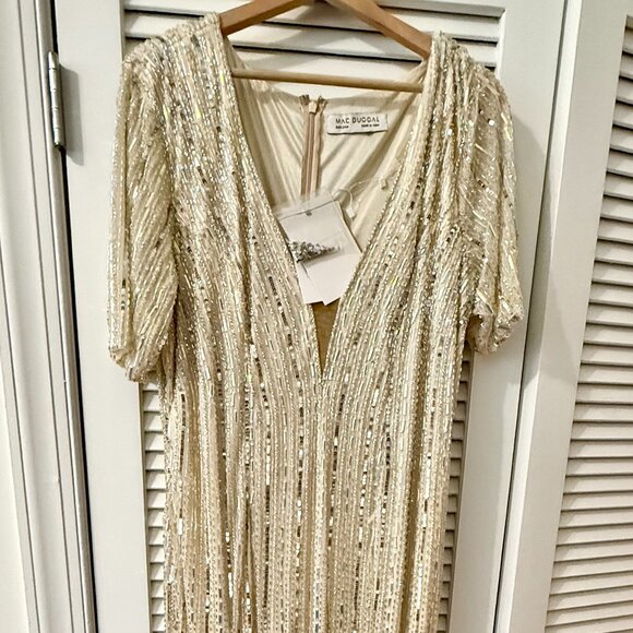 Mac Duggal Iridescent Sequin Gown Size 24 - NWT - Picture 1 of 5